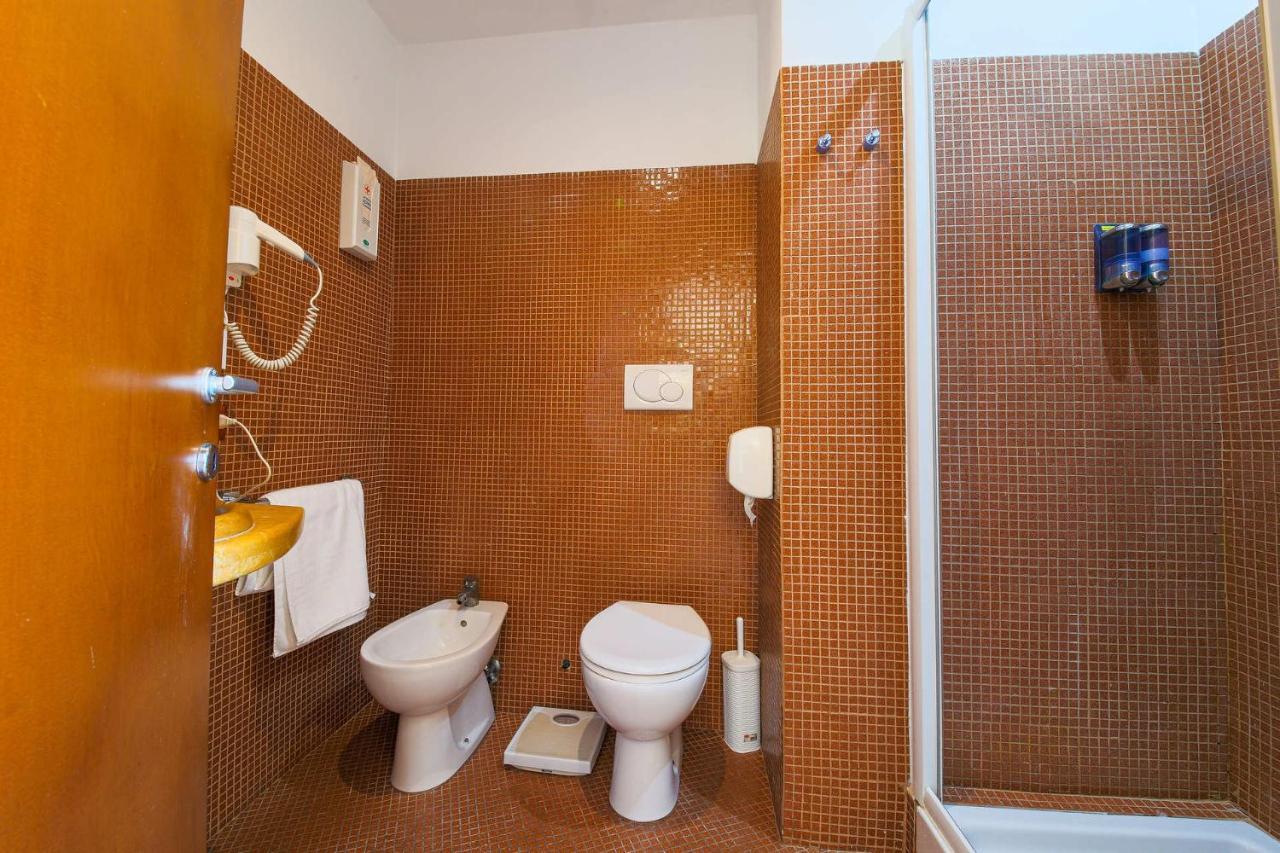 E-Room 42 Рим Екстер'єр фото